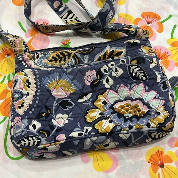 Vera Bradley Charmont Meadow Gray Small Zip Crossbody - Picture 5 of 13